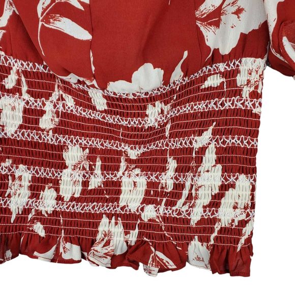 Petite Studio Tropical Red Floral Sweetheart Neckline Top Puff Sleeves Size XS - Picture 4 of 7